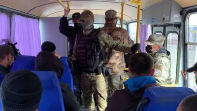 В Симферополе оккупанты задержали 19 крымских татар - lenta.ua - Украина - Симферополь