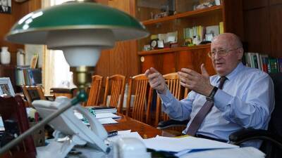 Николай Крючков - Александр Гинцбург - Гинцбург заявил о разработке лекарства из антител для лечения COVID-19 - iz.ru - Израиль