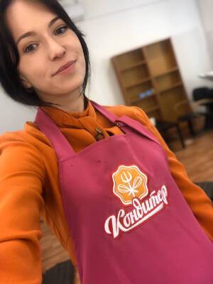Никита Нагорный - Смолянка приготовила торт-планету на популярном шоу "Кондитер" - rabochy-put.ru