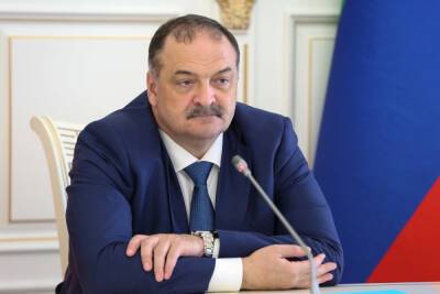 Сергей Меликов - У Меликова есть вопросы по освоению денег при ремонте ул. Коркмасова - mk.ru - Махачкала - респ. Дагестан
