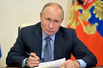 Владимир Путин - Ангела Меркель - Матеуш Моравецкий - Путин предложил наладить прямой контакт стран ЕС и Минска из-за ситуации с мигрантами - pnp.ru - Россия - Белоруссия - Германия - Польша - Литва - Минск