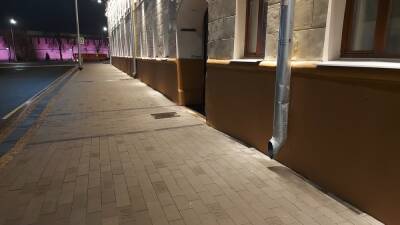 Водосточные трубы в центре Нижнего Новгорода сделали без желобов - vgoroden.ru - Нижний Новгород - Благоустройство