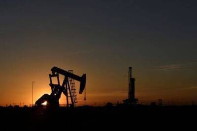 Нефть перешла к снижению в ожидании официальных данных о запасах - smartmoney.one - США - Лондон