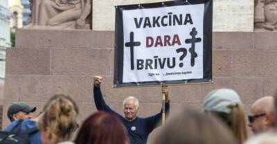 Исследование: от вакцинации чаще всего отказываются люди с низким доходом и домохозяйки - rus.delfi.lv - Рига - Латвия