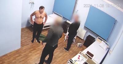 Михеил Саакашвили - Власти Грузии показали, как силой затащили Саакашвили в палату тюремной больницы (ВИДЕО) - delo.ua - Украина - Грузия