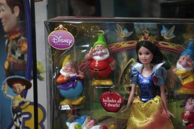 Disney, Beyond Meat и Bumble упали на премаркете, а Affirm выросла - smartmoney.one - Reuters