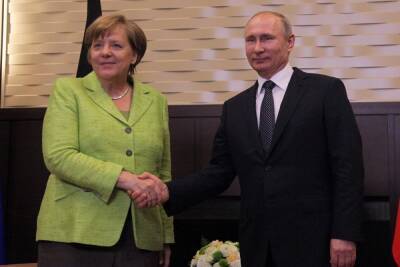 Владимир Путин - Ангела Меркель - Путин назвал способ решения проблемы мигрантов в разговоре с Меркель - mk.ru - Россия - Киев - Белоруссия - Германия