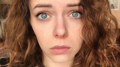 Приставали ко всем: Женя Огурцова рассказала о домогательствах в группе «Ранетки» - 5-tv.ru