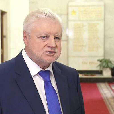Сергей Миронов - Введение QR-кодов на транспорте приведет к росту цен и ущемлению права граждан на свободу передвижения - radiomayak.ru - Россия