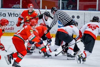 Белорусские хоккеисты обыграли австрийцев на Турнире четырех наций - naviny.by - Белоруссия - Словения
