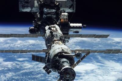 Томас Маршберн - Маттиас Маурер - Радж Чари - Корабль Crew Dragon с четырьмя астронавтами пристыковался к МКС - aif.ru - США - шт.Флорида - Reuters
