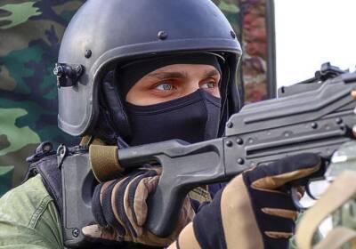 ОМОН задержал троих жителей Новосибирска за незаконный оборот оружия - sib.fm - Россия - Новосибирск - Новосибирская обл.