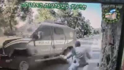 Видео: броневик без водителя разъезжал по улице возле Иерусалима - vesty.co.il - Израиль - Иерусалим