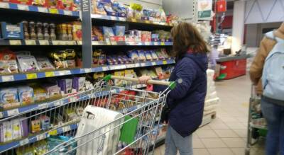 Банк «Открытие»: «По итогам года инфляция в России составит 8-8,3 %» - pg21.ru - Россия - США