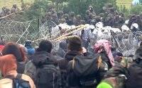Белорусские военные силой заталкивали группу беженцев на территорию Польши - vlasti.net - Польша