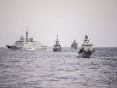 ОАЭ и Бахрейн впервые проводят с Израилем военно-морские учения - trend.az - США - Израиль - Эмираты - Бахрейн