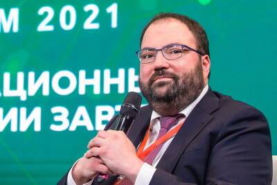 Максут Шадаев - Глава Минцифры на CNews FORUM: В ближайшее время появятся требования по совместимости росийских железа и ПО - cnews.ru