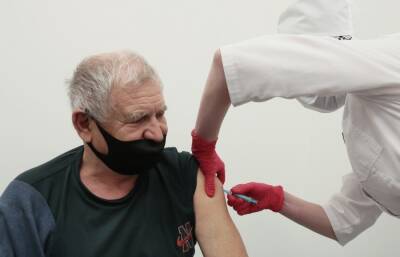 Обязательная вакцинация от COVID-19 вводится в Кузбассе для пожилых людей - interfax-russia.ru - Кемеровская обл. - Кемерово