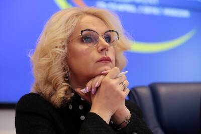 Татьяна Голикова - Голикова назвала сертификат о вакцинации равнозначным паспорту - mk.ru - Россия - Санкт-Петербург
