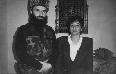 Шамиль Басаев - Элина Эрсеноева: тайна исчезновения жены террориста Басаева - Русская семерка - russian7.ru - Апсны