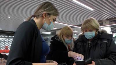 Вынужденная, но единственная мера: обязательные QR-коды - vesti.ru - Россия