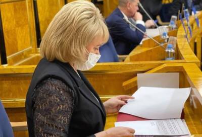 Председатель комитета МСУ Лира Бурак разъяснила необходимость принятия законопроекта о самообложении - online47.ru - Ленинградская обл.