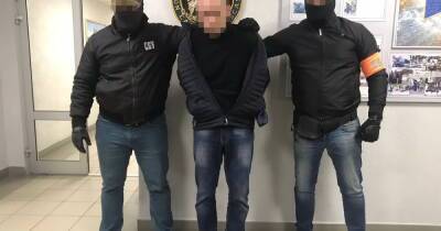 Юрий Бутусов - Гур Моу - Журналист рассказал, как главный палач и садист "Изоляции" попал в Украину - dsnews.ua - Россия - Украина - Донецк