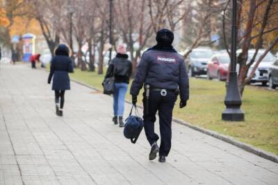 Бывший полицейский в третий раз украл 8-летнего сына у экс-жены в Новосибирске - novos.mk.ru - Новосибирск - Красноярск - Иркутск