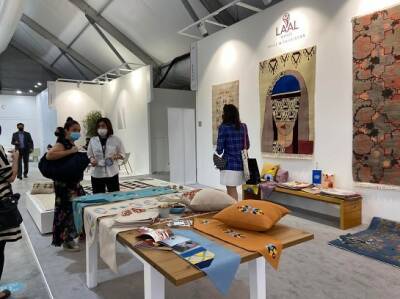 Продукция таджикского бренда LA’AL Textiles вновь представлена на крупнейшей выставке промышленного дизайна в Дубае - dialog.tj - Таджикистан - Эмираты