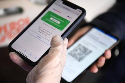 Владимир Круглый - В Совфеде оценили выдачу QR-кодов переболевшим россиянам - lenta.ru - Россия