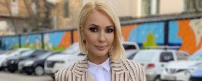 Лера Кудрявцева - Игорь Макаров - У Леры Кудрявцевой в самолете выпал передний зуб - runews24.ru - Италия