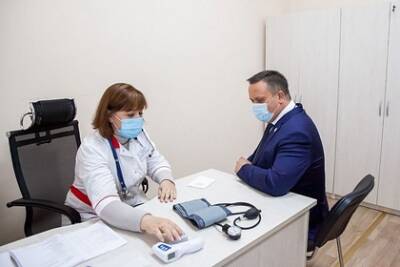 Михаил Дегтярев - Андрей Никитин - Еще один глава российского региона ушел на самоизоляцию - lenta.ru - Хабаровский край - Новгородская обл.