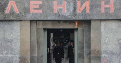 Владимир Ленин - митрополит Иларион - В РПЦ надеются, что рано или поздно Ленина вынесут из Мавзолея - ren.tv - Москва
