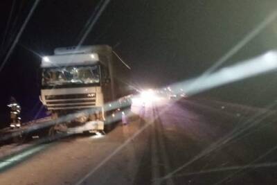 Два человека погибли в тяжёлом ДТП под Омском - omsk.mk.ru - Тюмень - Омск - Кировск