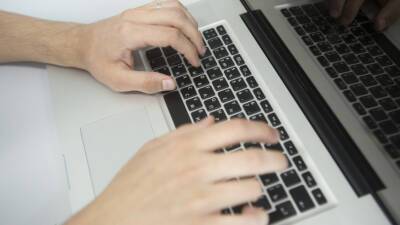 IT-эксперт назвал способы получения мошенниками личных данных россиян - mir24.tv