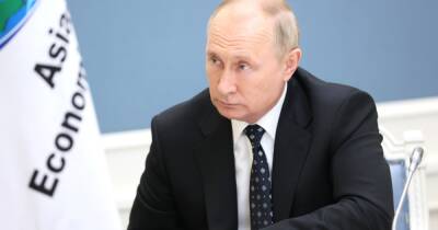 Владимир Путин - Федор Достоевский - Павел Зарубин - Путин предложил либералам "подружиться" со славянофилами - ren.tv - Москва - Россия