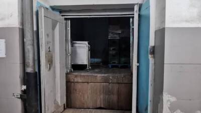 Людмила Нефедова - Рабочий упал в шахту лифта на юго-востоке Москвы - vm.ru - Москва