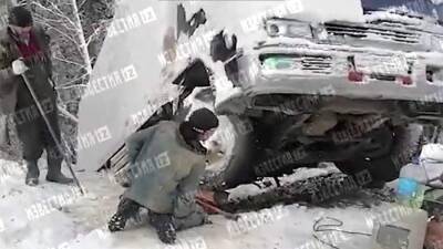 Под Хабаровском дальнобойщик поселился в застрявшей в кювете фуре - iz.ru - Израиль - респ. Дагестан - Хабаровск