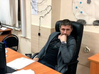 В Кыштыме полиция взяла в оборот активиста, которому не согласовали митинг против QR-кодов - znak.com