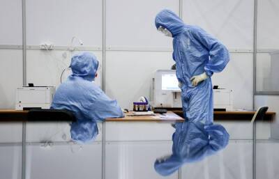 402 новых случая COVID-19 зафиксировали в Новосибирской области за сутки - runews24.ru - Новосибирская обл.