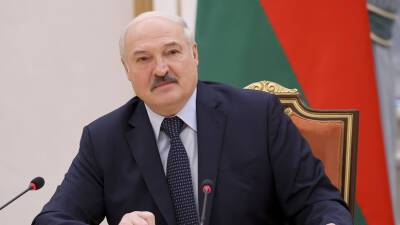 Александр Лукашенко - Лукашенко заявил о намерении «защищаться» при введении новых санкций ЕС - russian.rt.com - Белоруссия - Минск