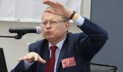 Михаил Делягин - Депутат Госдумы рекомендовал россиянам снять деньги со счетов из-за введения QR-кодов - og.ru - Россия - Ставрополье