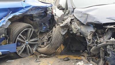 Водитель, почувствовавший себя плохо за рулем, погиб в ДТП на западе Москвы - vm.ru - Москва