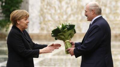 Владимир Путин - Ангела Меркель - Александр Лукашенко - Лукашенко и Меркель обсудили миграционный кризис - russian.rt.com - Россия - Белоруссия - Германия