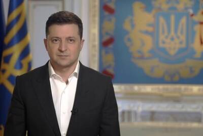 Владимир Зеленский - Зеленский установил выплаты для вакцинированных украинцев - lenta.ru - Украина