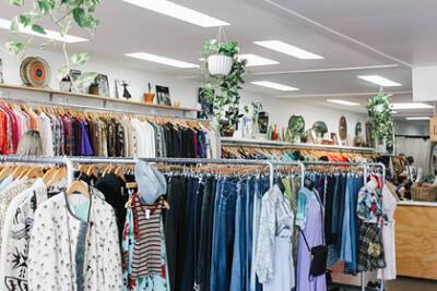 В России начала расти доля продаж товаров из-за рубежа - lenta.ru - Россия