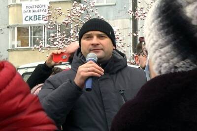 «20 тыс. подписей уже собрали»: новосибирский депутат возмутился строительством киосков вместо сквера - tayga.info