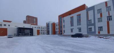 Иван Шмидт - В Новосибирске готовят к вводу школу с музеем и уникальными лабораториями - runews24.ru - Новосибирск