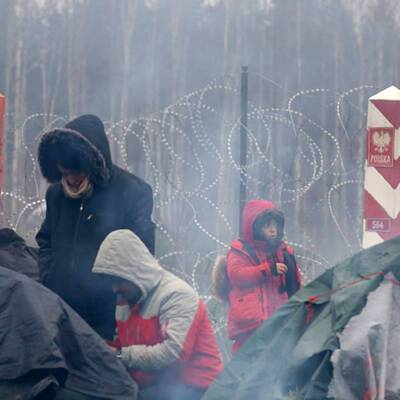 Белорусские медики оказали помощь нескольким мигрантам на КПП "Брузги" - radiomayak.ru - Польша