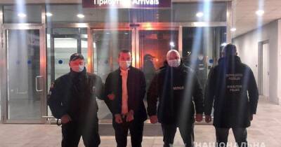 Полиция Кипра экстрадировала украинца, подозреваемого в сутенерстве (ВИДЕО) - dsnews.ua - Украина - Кипр - Ровенская обл. - Житомир